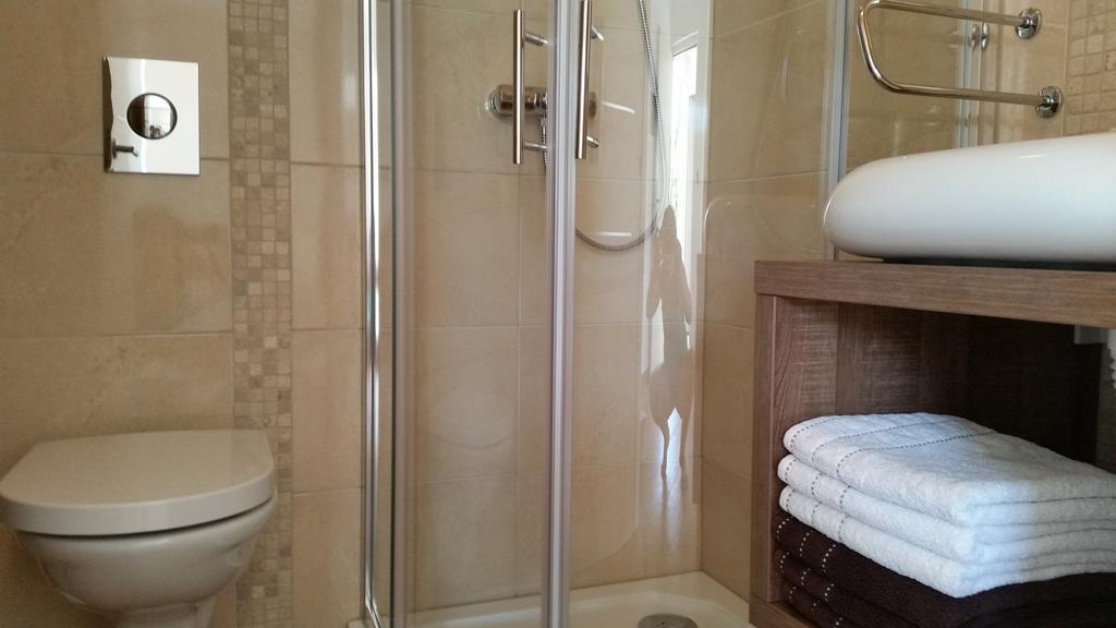 Apartments Lolita โบล ภายนอก รูปภาพ